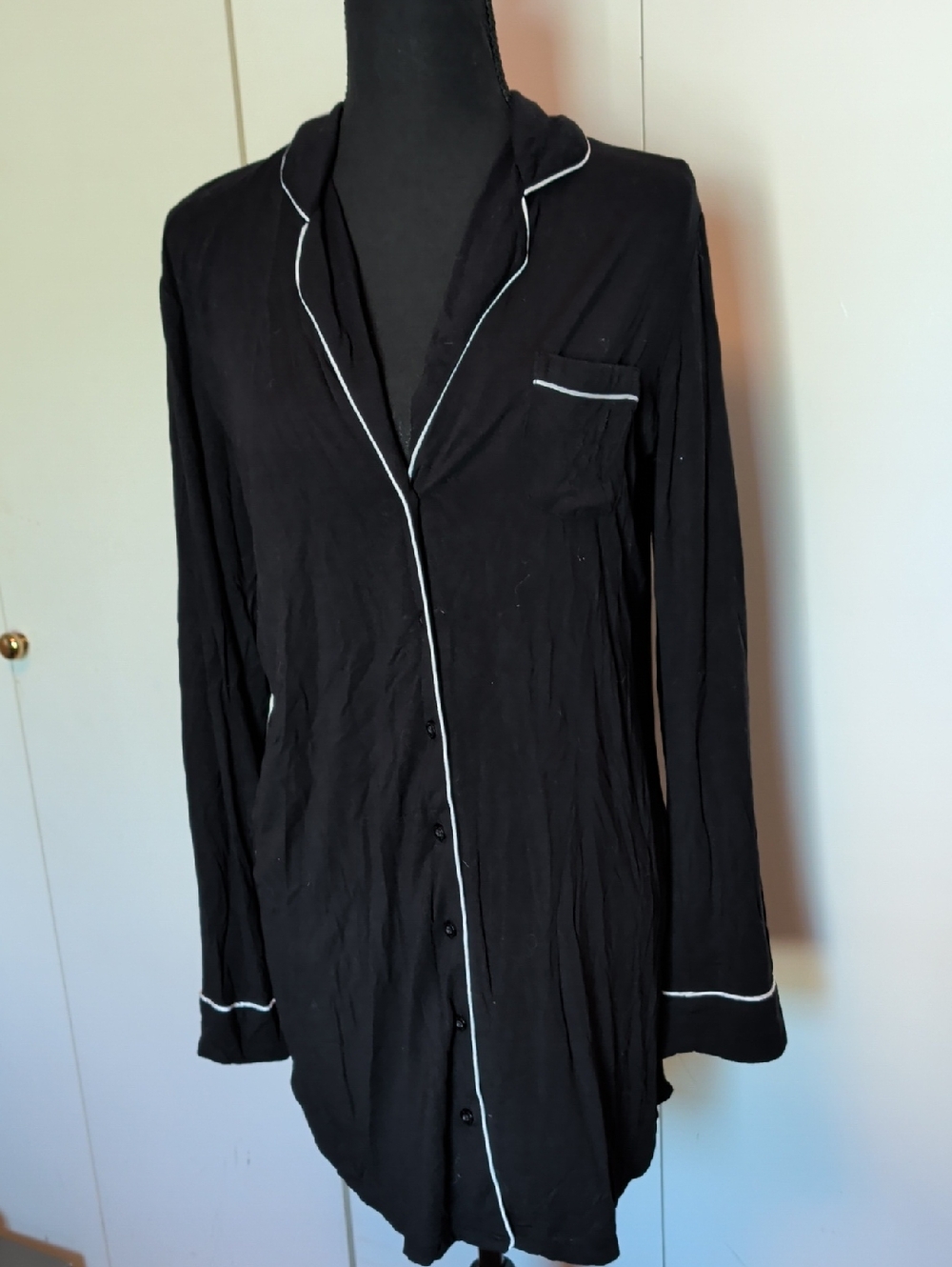 Women's Nordstrom Lingerie Moonlight Black Nightshirt